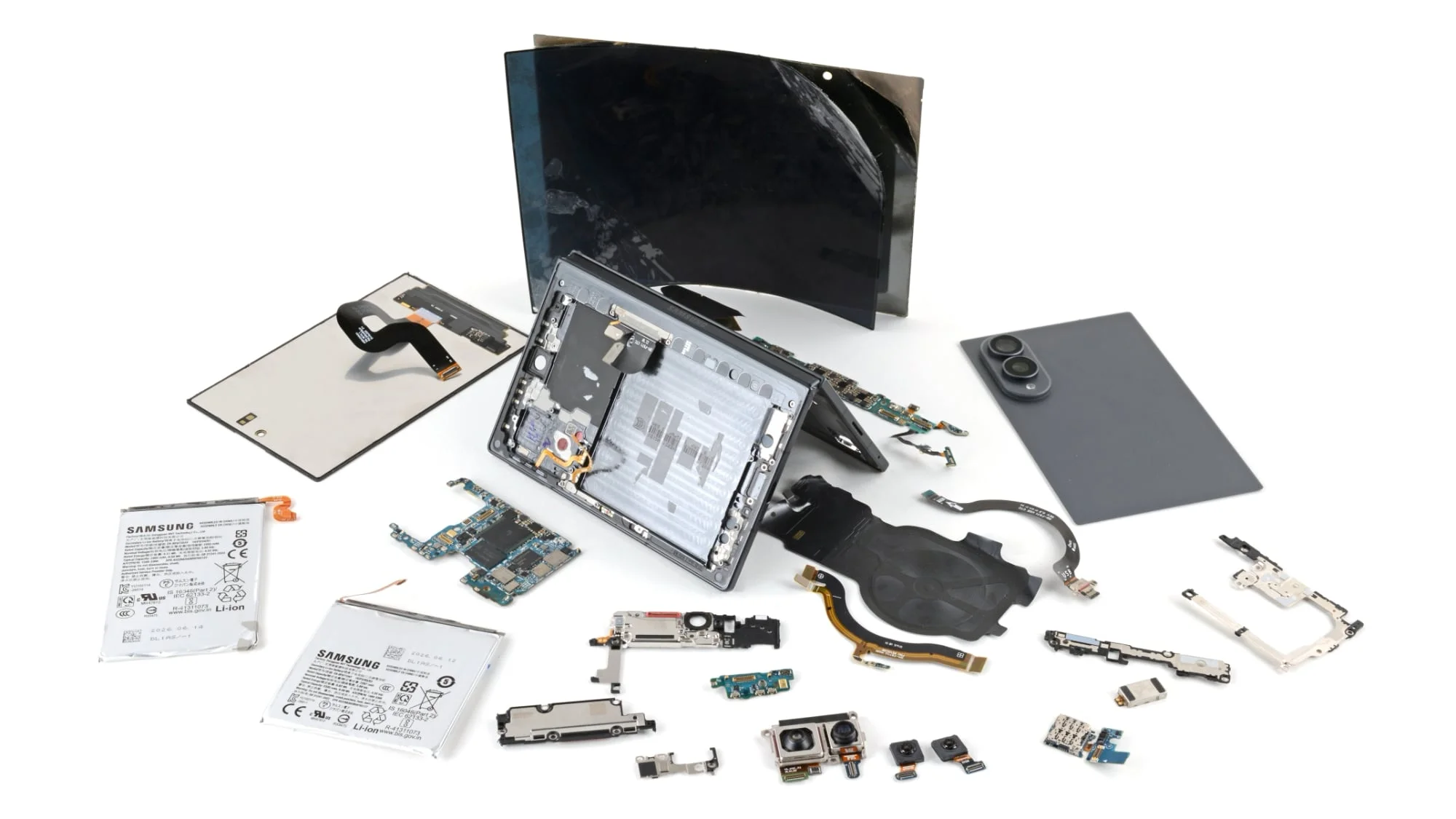 iFixit's Galaxy Z Fold8 Teardown is a Preview of Apple's Foldable Challenges